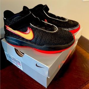 Nike Lebron XX (PS) | Kids size 12 | Black, University Red
